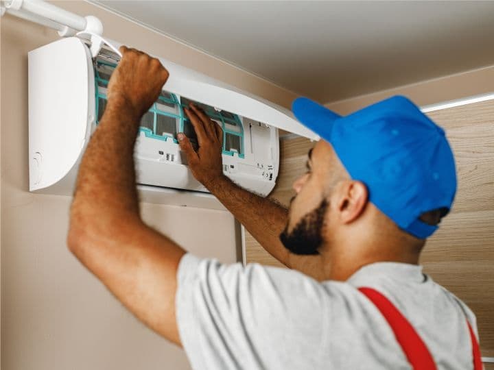 صيانة المراوح والمكثفات